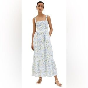 Hill house anjuli blue peony bouquet